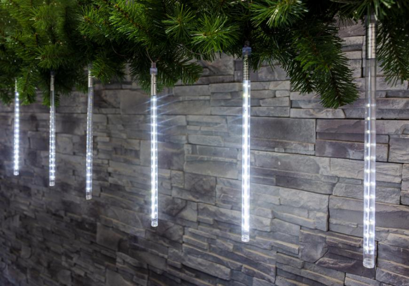 Reťaz MagicHome Vianoce Icicle, 720 LED studená biela, 24 cencúľov 7,5 m